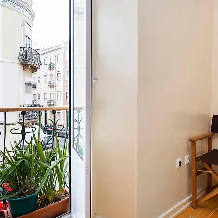 Spacious And Modern Flat In The Heart Of