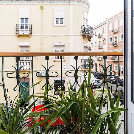 Spacious And Modern Flat In The Heart Of * Lisbon