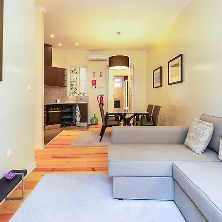 Spacious And Modern Flat In The Heart Of Διαμέρισμα *